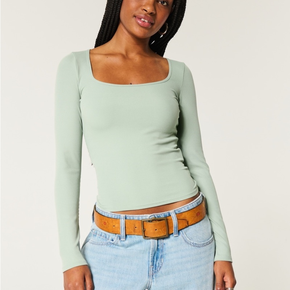 Women's Long Sleeve Top in Light Green